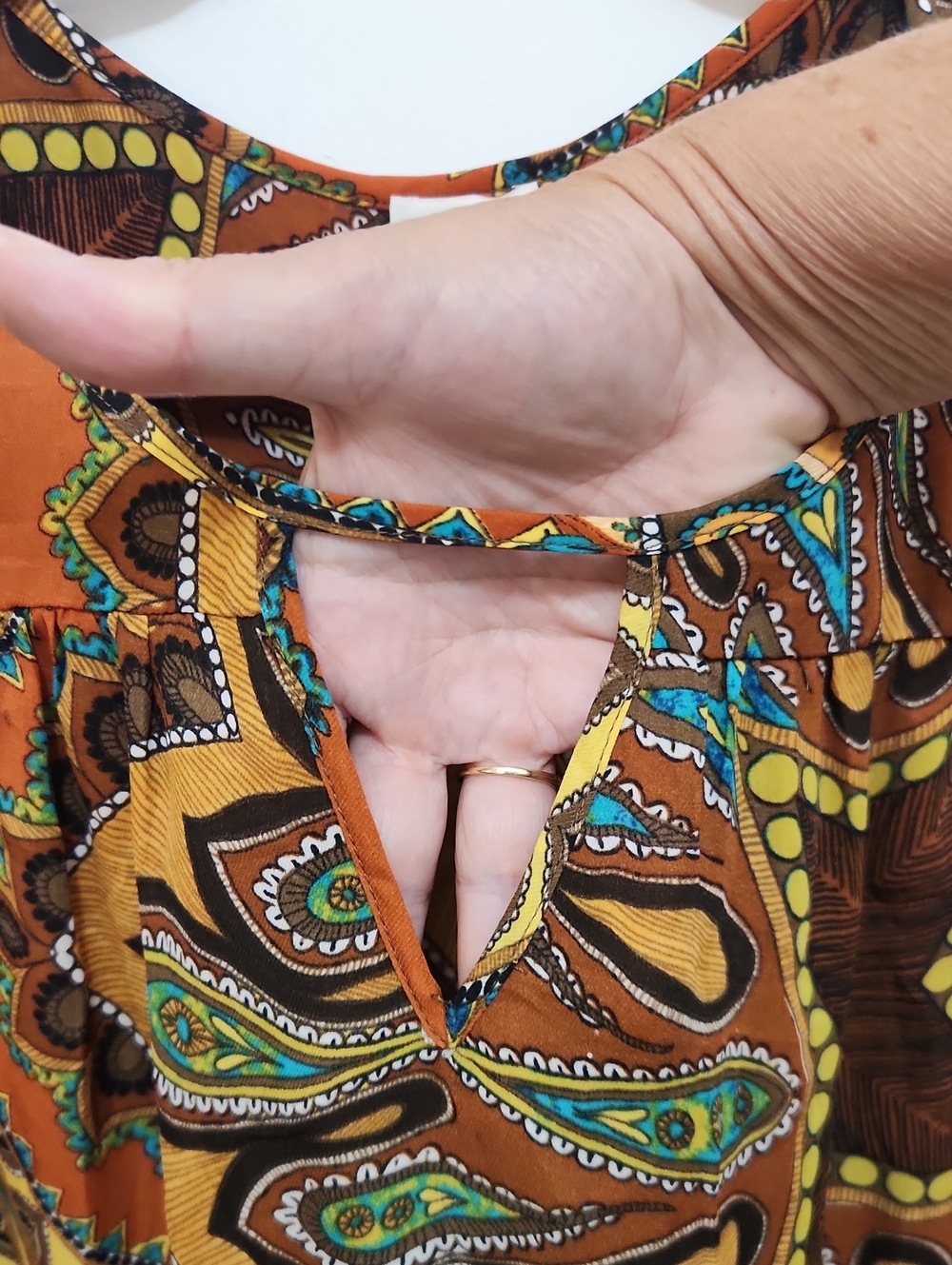 Chico's Mixed Print Chiffon Longsleeve Blouse Top Size 1 (US Size Medium) - Picture 7 of 11